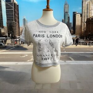 Forever 21 Gray Graphic Crop Sweatshirt